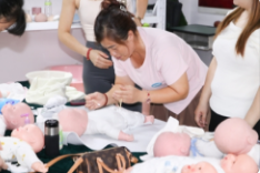 学月嫂切勿贪图低价 非正规培训容易学无技术缺少接单机会白白耗费成本